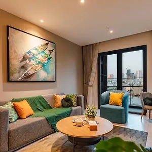 Luxury 2 Or 3br In Dist 1 N Pool, Gym, Airport Pickup Appartement