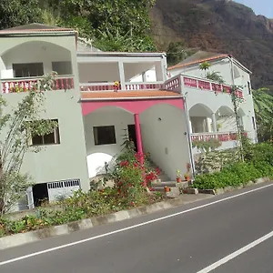 sope-da-montanha-chez-orlando-freitas.cape-verdehotels.com/